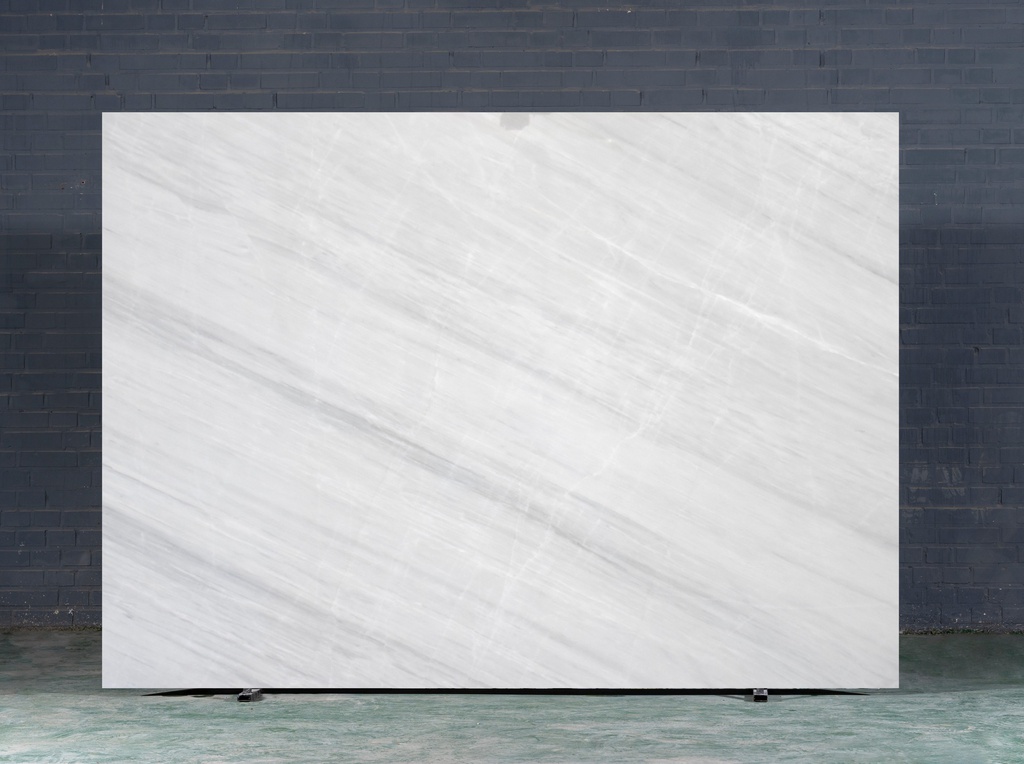 Wavy White Azna